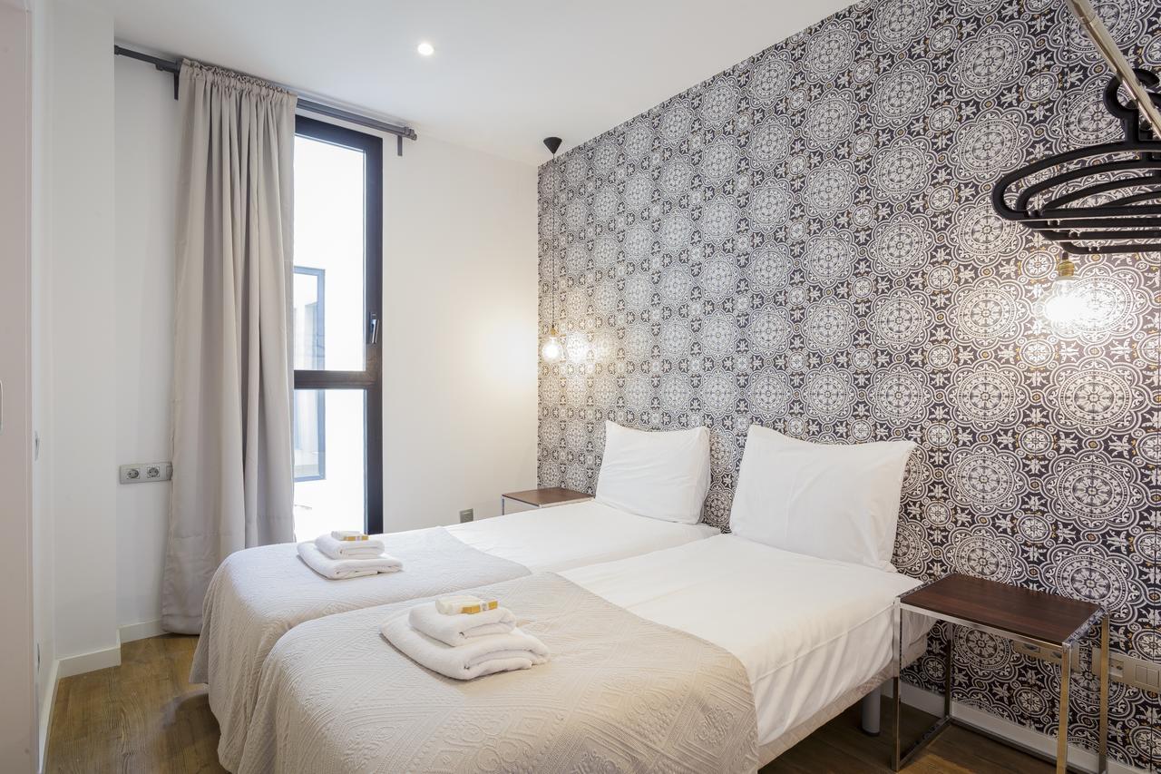Short Stay Group Liceu Serviced Apartments Барселона Екстер'єр фото