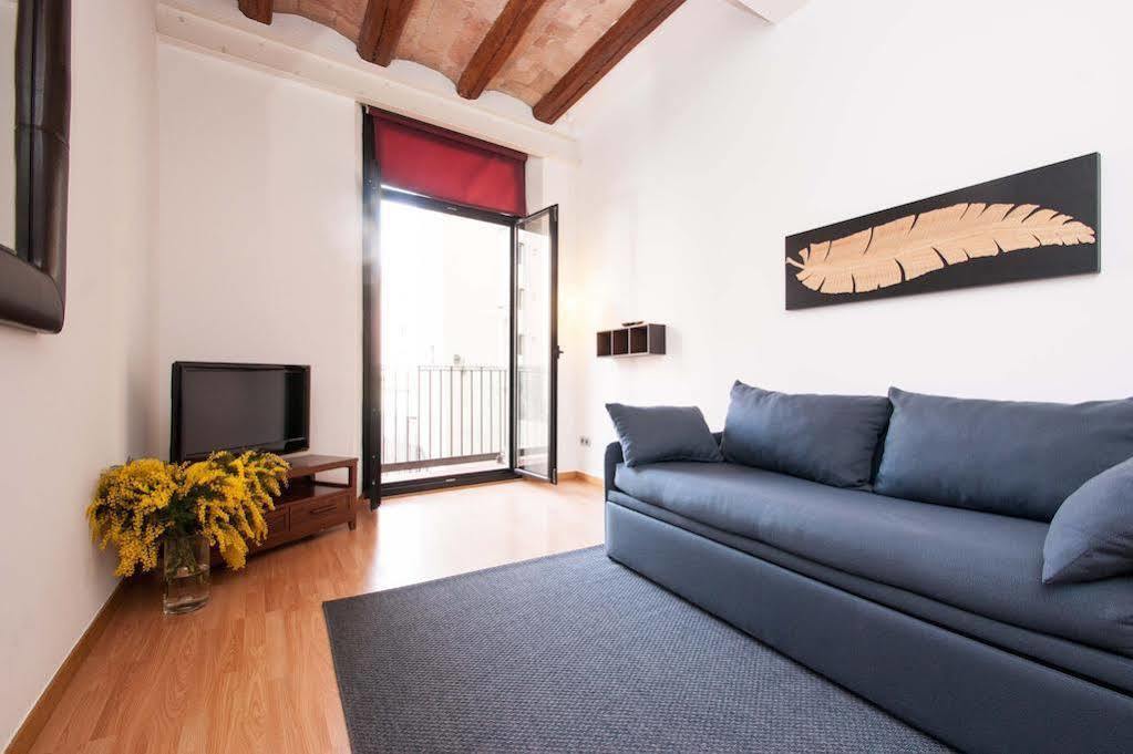 Short Stay Group Liceu Serviced Apartments Барселона Екстер'єр фото