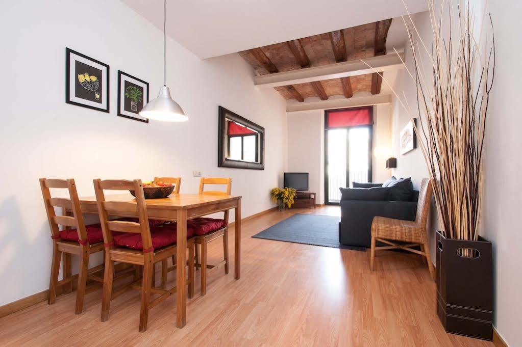 Short Stay Group Liceu Serviced Apartments Барселона Екстер'єр фото